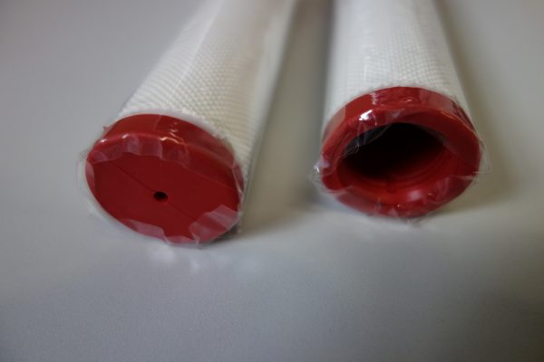 Canyon grips MTB white/red handvatten https://www.wijverkopentweedehandsfietsen.nl/