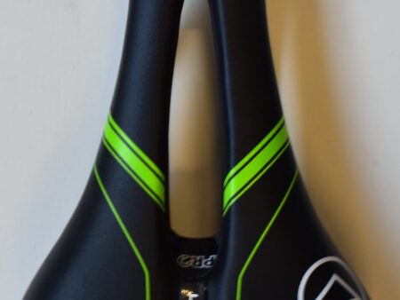 Pro Falcon titanium 132mm fietszadel-_-www.wijverkopentweedehandsfietsen.nl