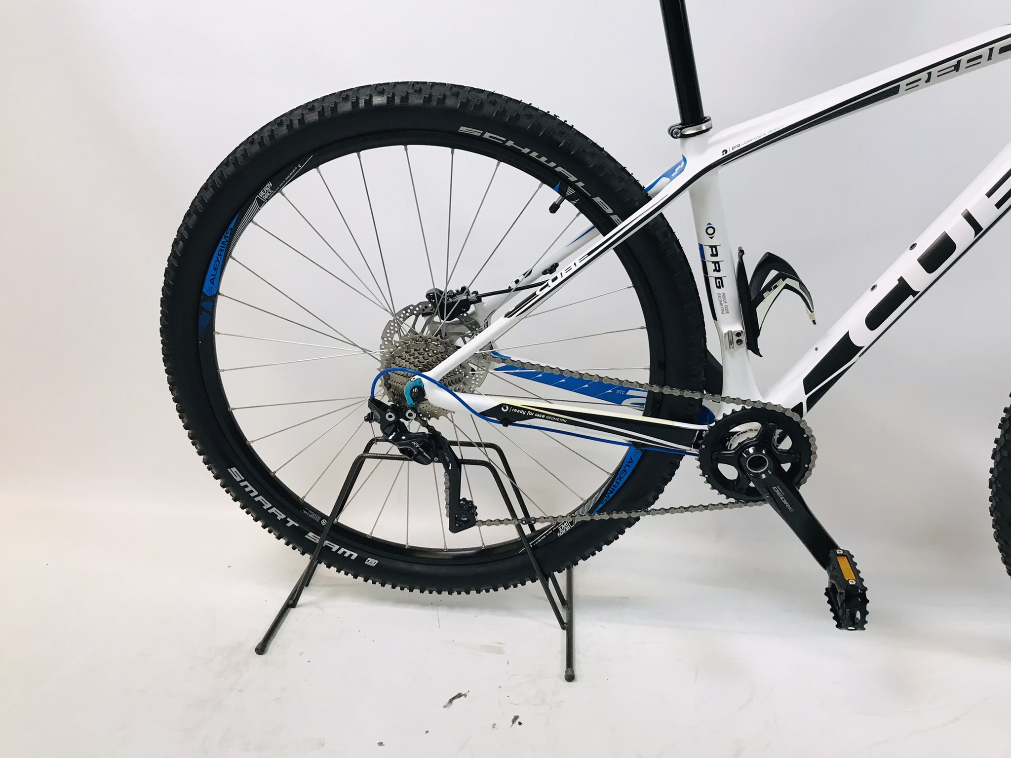 Geladen Thespian Gespierd Cube Raction 29 carbon mountainbike maat 43 cm |  Wijverkopentweedehandsfietsen.nl