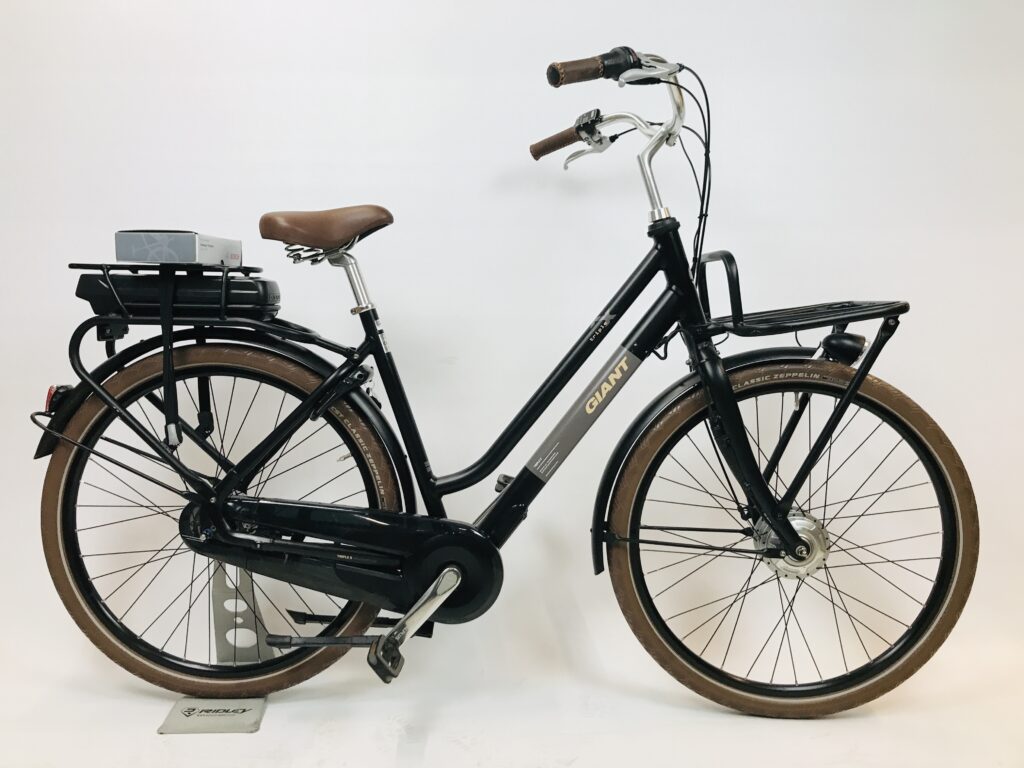 GIANT TripleX E-Bike damesfiets XL - 57cm 2000km