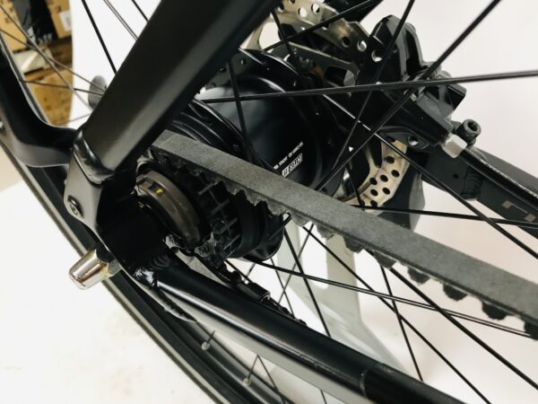 CUBE Travel damesfiets S-50cm riemaandrijving - Afbeelding 3