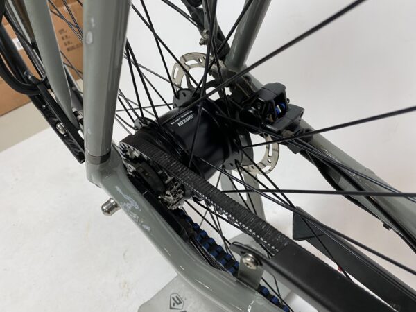 BATAVUS Dinsdag Antraciet damesfiets XL-61cm riemaandrijving+naafdynamo - Afbeelding 3
