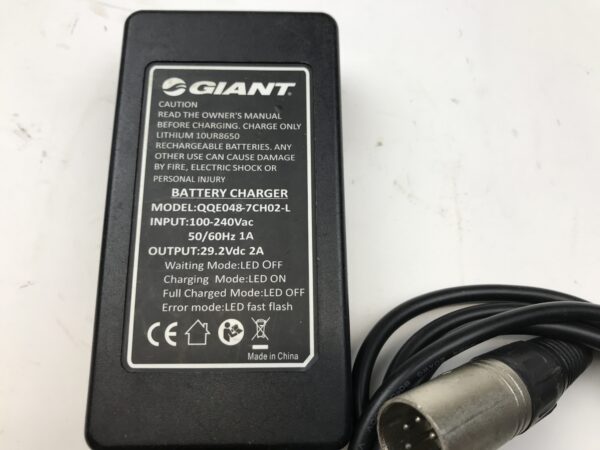 GIANT Twist ebike oplader 4 pins NC-SSC04GNT - Afbeelding 3
