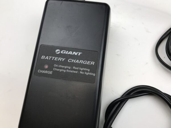GIANT Twist ebike oplader 4 pins QQE048-7CH02-L - Afbeelding 2