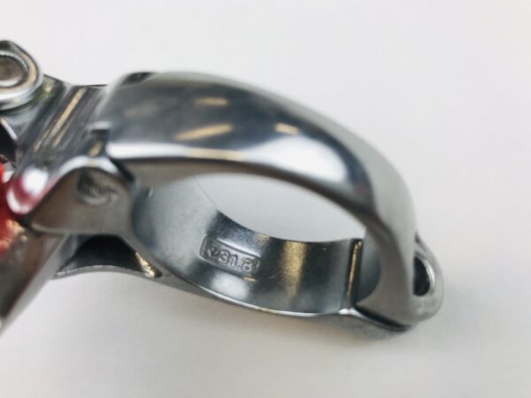 SHIMANIO Vintage Trippel voorderailleur 9/10 en 11 speed. Klemmaat 31.8 - Afbeelding 3
