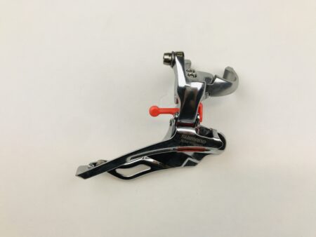 SHIMANIO Vintage Trippel voorderailleur 9/10 en 11 speed. Klemmaat 31.8