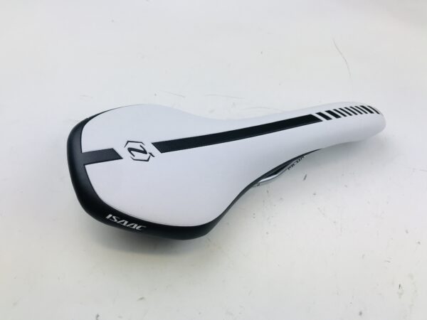 ISAAC VELO Sportzadel Wit-Zwart model CR-MD 28x13cm