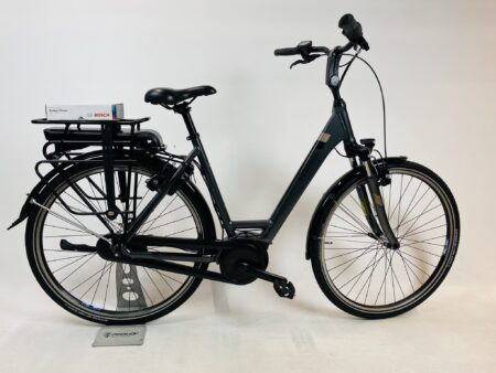 PEGASUS Piazza BOSCH ebike damesfiets L-57cm - Accu 11AH-400WH - km 2705